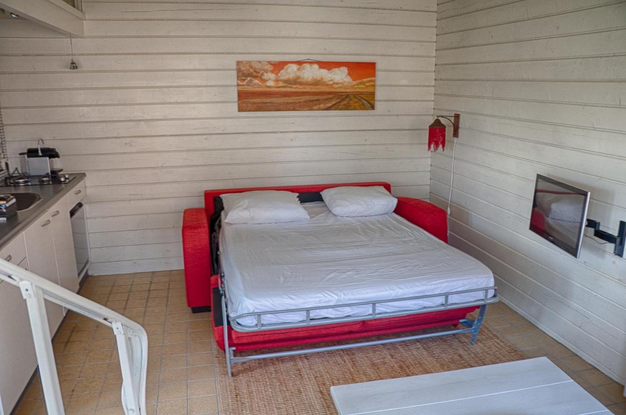 Artistiek Vakantiehuisje Hulst Ngoại thất bức ảnh